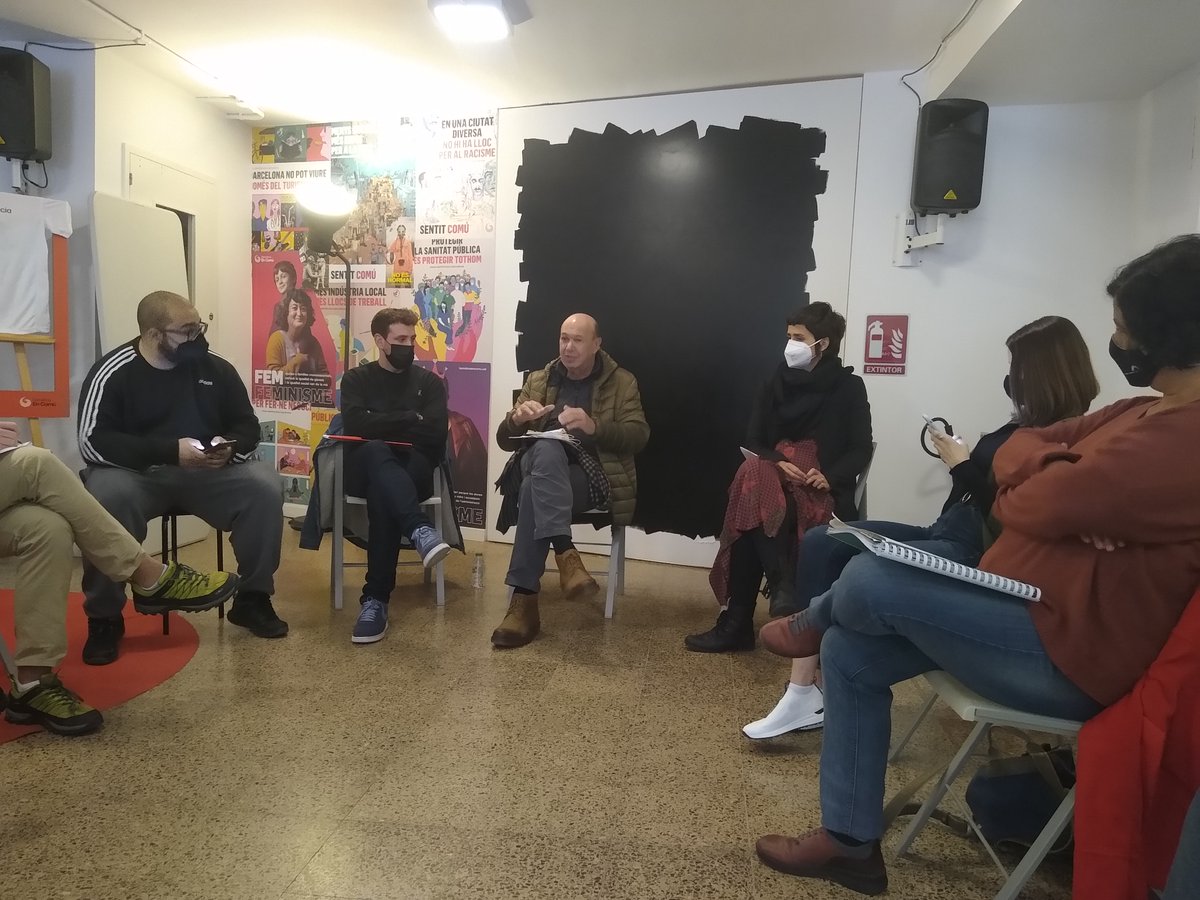 conflubaix's tweet photo. 📢Molt profitós i alegre retrobament ahir al primer acte presencial del curs polític 2022/23 de @ConfluenciaJove a la seu de @CatEnComu sobre #ReformaLaboral💪 i #Emancipació i #Habitatge juvenil🏠Gràcies a les nostres Diputades, orgs. joves convidades i a totes les assistents!💜 https://t.co/tHcKx7ZsMi