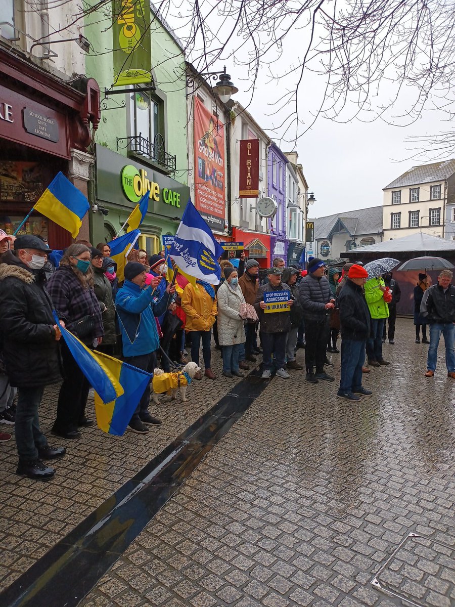 Out in support this morning 🇺🇦 #Waterford #StandWithUkraine