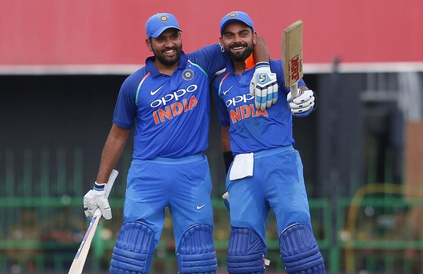 ThekingHitman's tweet photo. True Fans Are Neither #rohitian nor #viratian , They Are #rohiratian and #Indian https://t.co/uMJl9ZoWhY