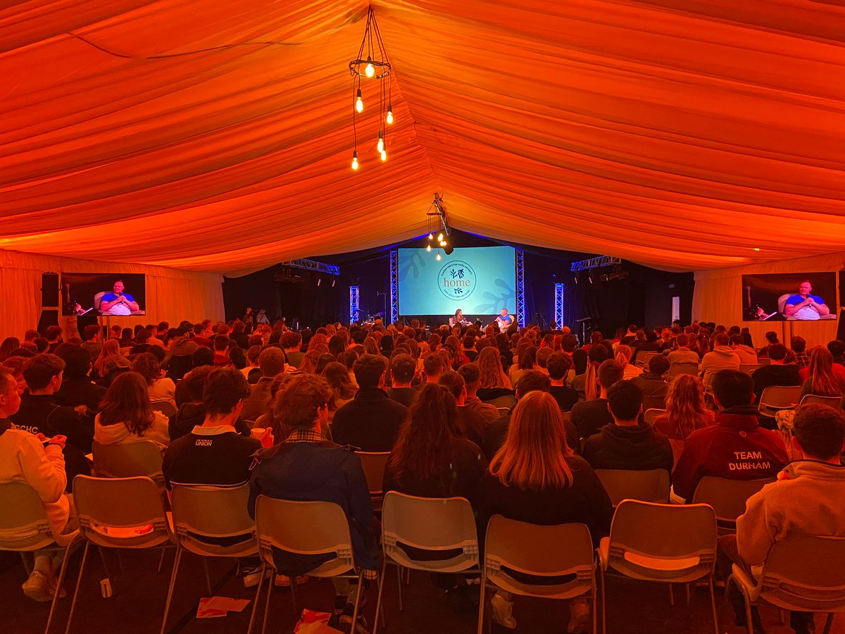 t0mj1's tweet image. 'Home' 2022 is finished.

An amazing week with @Durham_CU proclaiming Jesus to @durham_uni with around 3000 total attending. 

We had lots of people become Christians and many more heading to church today to keep exploring.