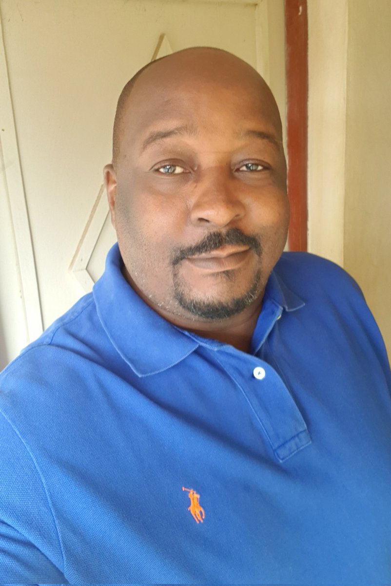 franck_yomsi's tweet photo. Excellent dimanche à vous💙
@RalphLauren
#44yo #NoFilters 🇨🇲 https://t.co/4AIDg4grOf