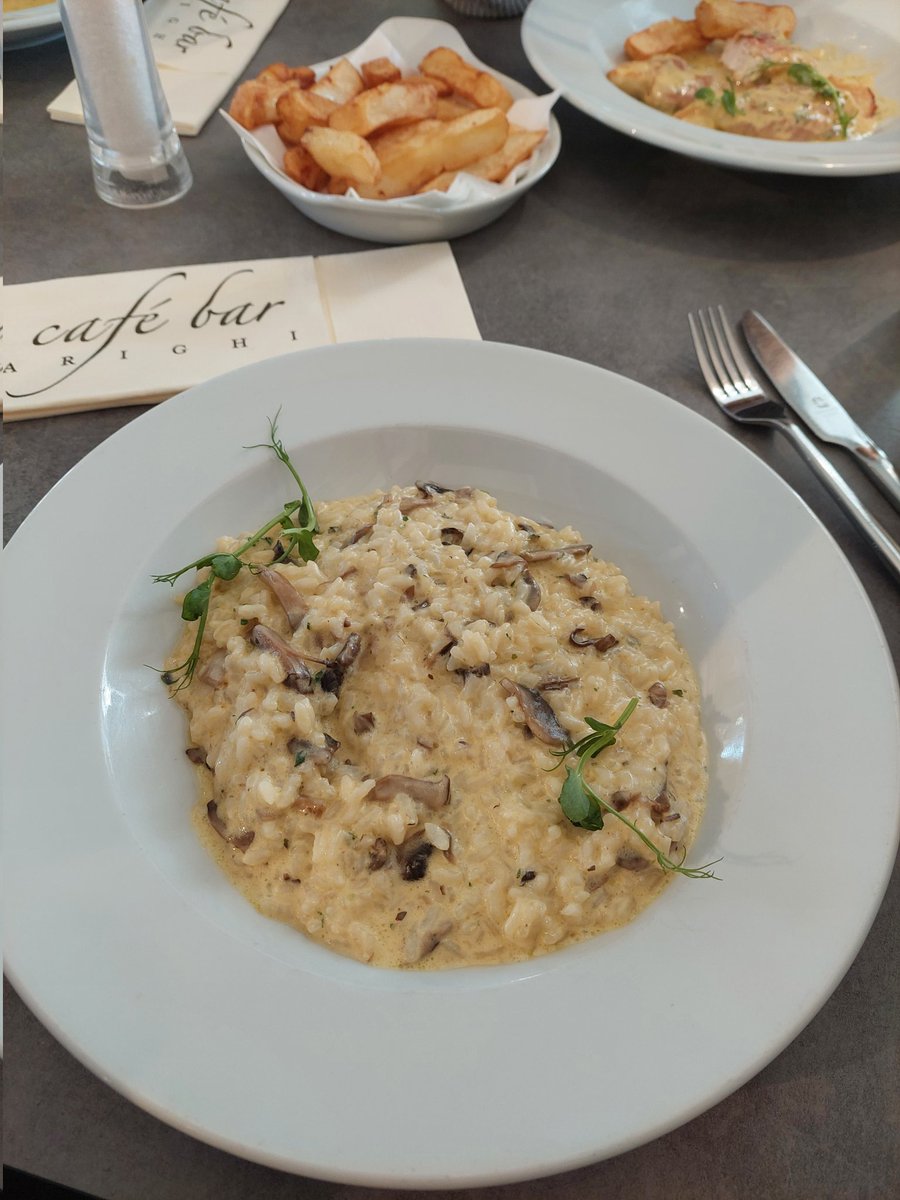 HelenBarn8888's tweet photo. @Arighi_Bianchi Thanks for a lovely meal yesterday. The food was amazing as always...💜 Love the @workerbeeMCR coffee too...💜 Xxx https://t.co/u9V5VcsyiS