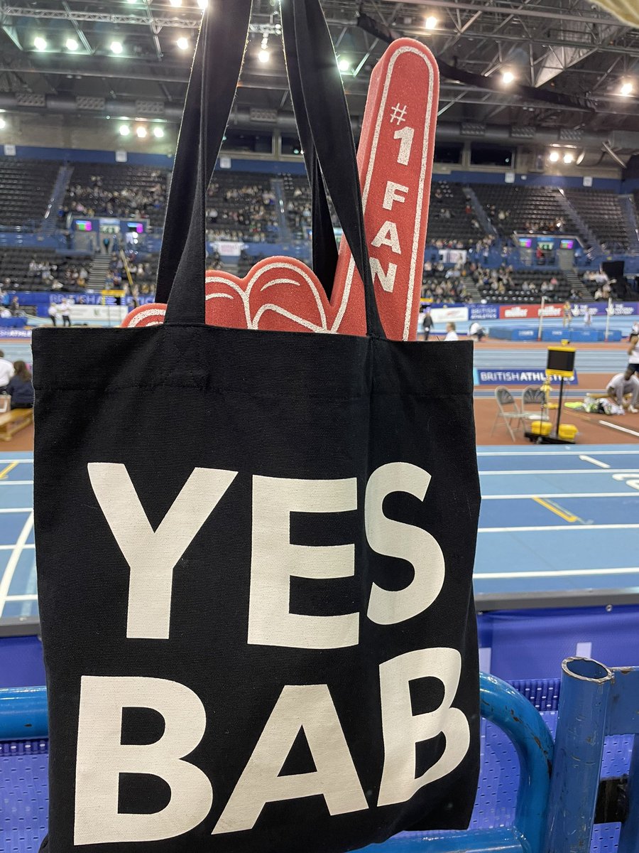 Great morning so far <a href="/BritAthletics/">British Athletics</a> #UKAIndoorChamps in Birmingham #YesBab <a href="/Punks_chancers/">Punksandchancers</a>