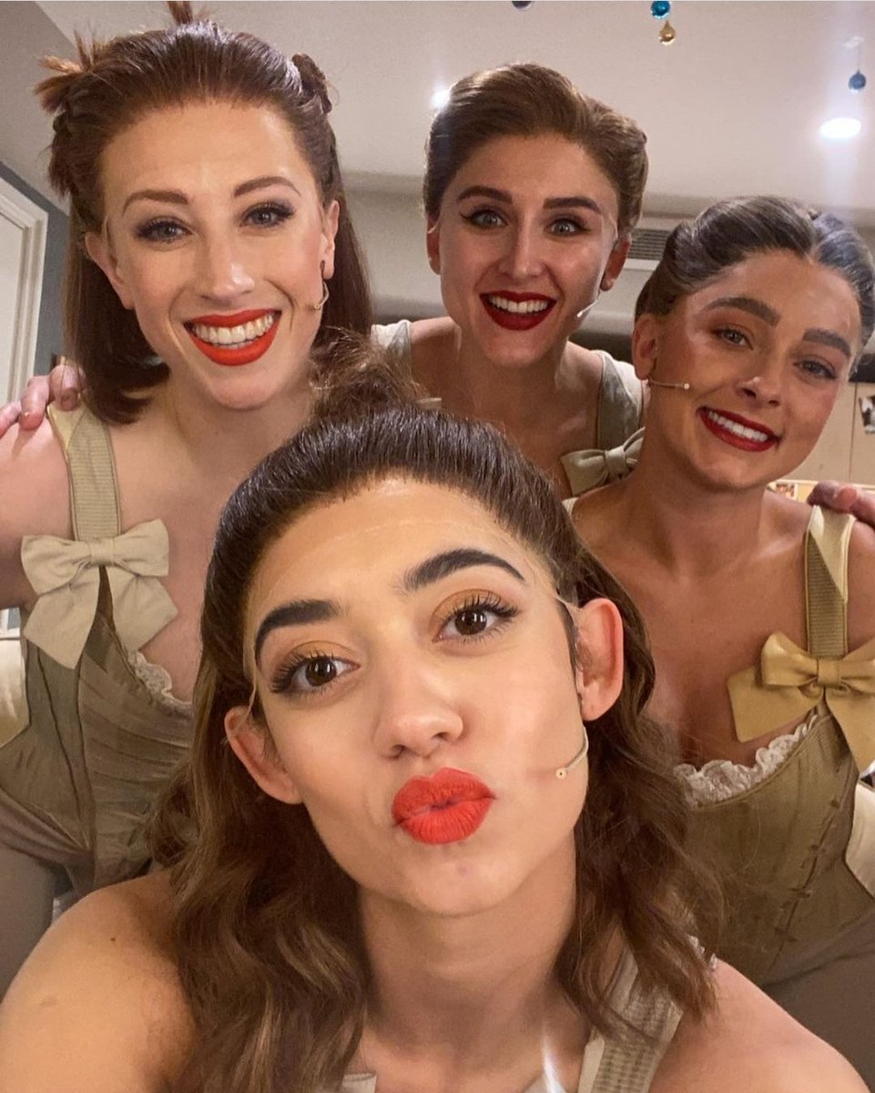 WestEndCovers's tweet photo. Today at @HamiltonWestEnd all 4 female swings are performing!
⭐Olivia Kate Holding (@OKHolding)
⭐Phoebe Liberty Jones (#PhoebeLibertyJones)
⭐Sinead Long (@SineadLong)
⭐Ella Kora (@EllaKora) #swing https://t.co/whMGs6XcbW