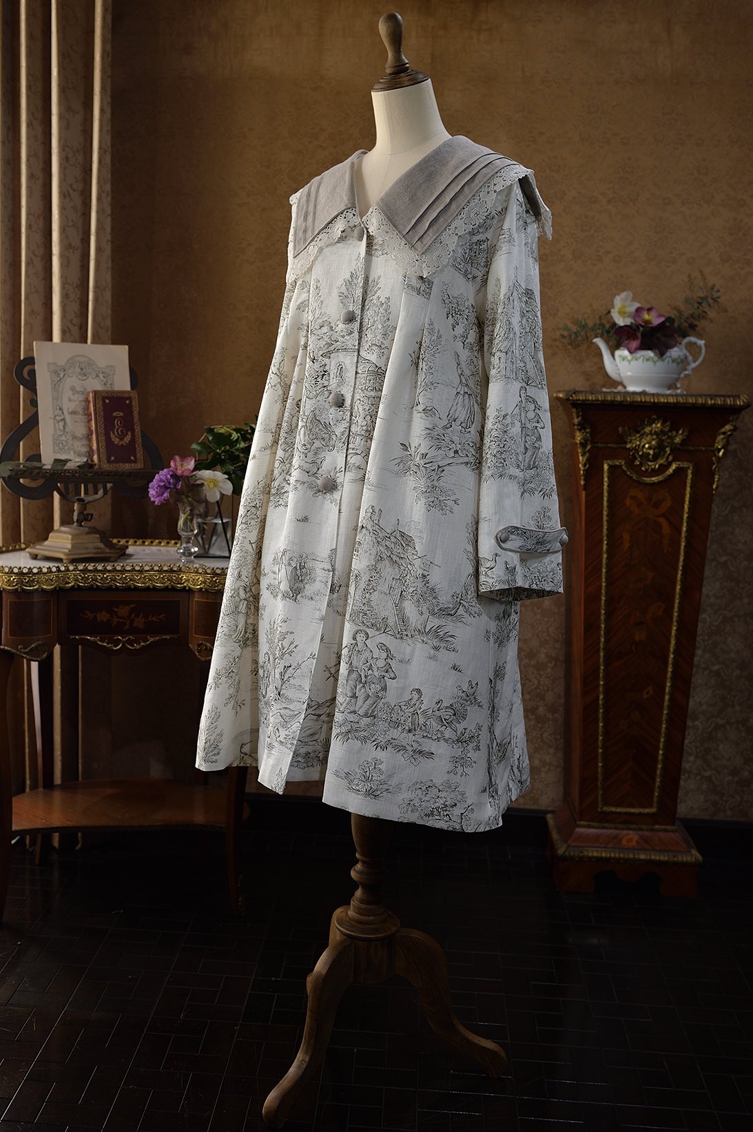 SERAPHIM セラフィム　トワルドジュイのリネンコート　ホワイト SERAPHIM على X: 