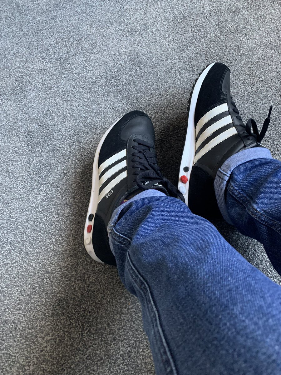 LucasFitze's tweet photo. Going to the local tip #adidas #SRS #Shareyourstripes #grails @Tigga1878  @bigbencorrie @waynetaylor111 https://t.co/WQbzqLepD8