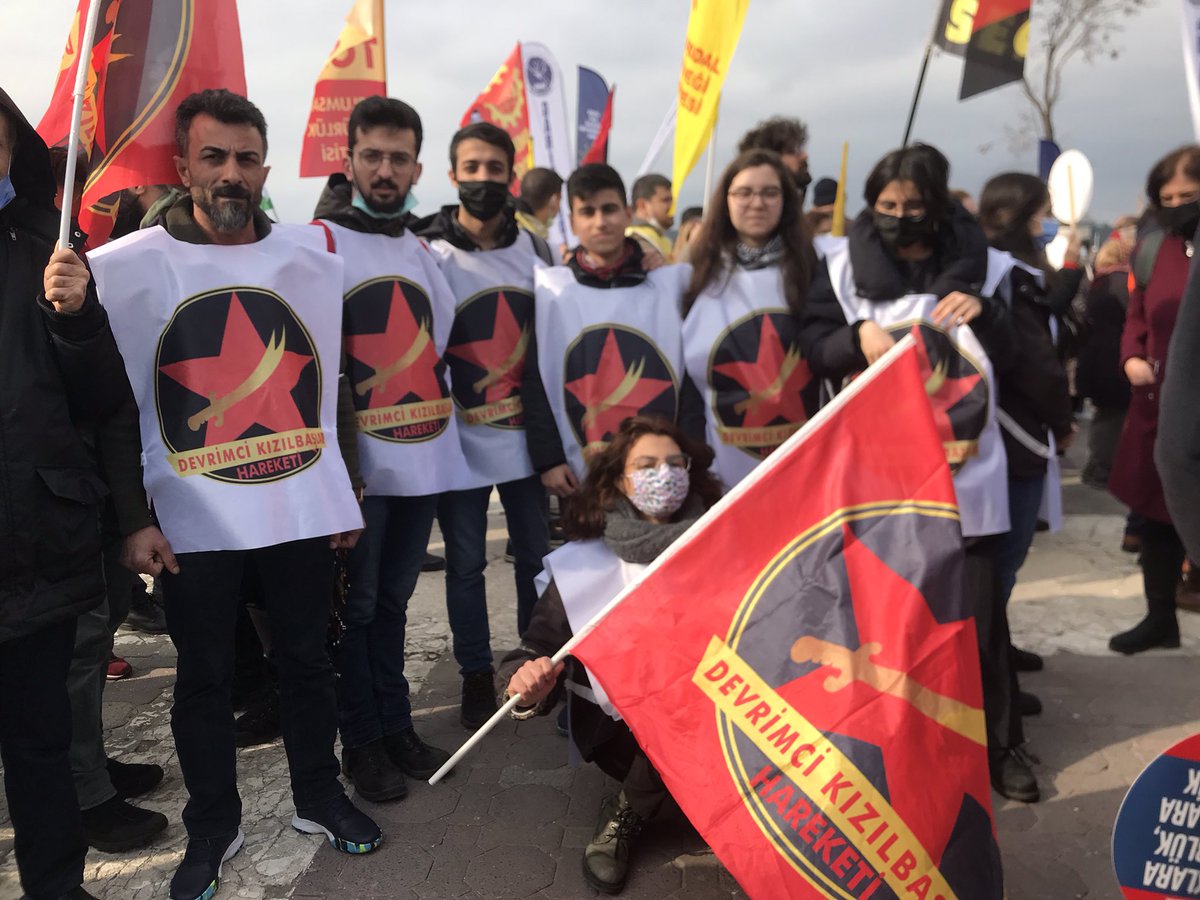 kizilbaslar1's tweet photo. Kadıköy’den haykırıyoruz; Asimilasyona son. Diyanet kaldırılsın! https://t.co/5qff6iWbED