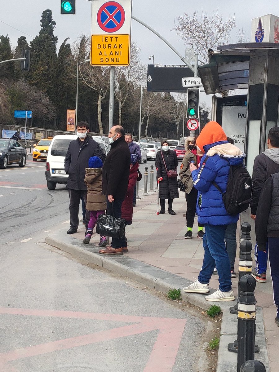 aydin28950's tweet photo. Sayın ilgililer istanbulun göbeğinde mevlana kapi durağindan neden bir saattir otobus gecmez acaba #ibbcalısmıyor https://t.co/JCSVsCdcr2
