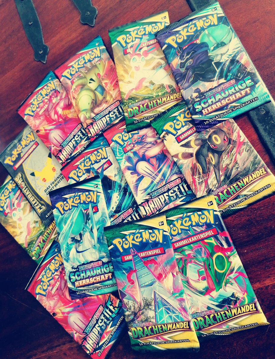 Happy #PokemonDay2022! Am 27. Februar 1996 sind Pokémon Rot und Grün in Japan erschienen. Wir verlosen hier ein Paket aus Boostern aus verschiedenen Erweiterungen des #Pokémon-Sammelkartenspiels!

🔁 Retweet
➡️ Follow

TNS: 03.03.22, 23 Uhr. #Werbung