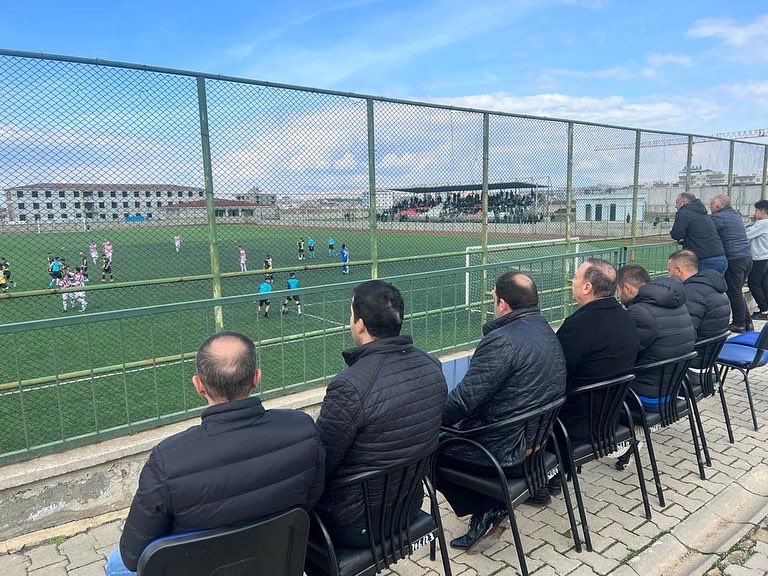 Siirt amatör lig’de mücadele eden Botan Gücü spor ve Kurtalan Kültür spor klübü maçını izledik. 
Karşılaşmayı 1-0 kazanan Kurtalan kültür spor’u tebrik ediyorum.

Sahada ter döken tüm sporcu kardeşlerimi gönülden kutluyorum.