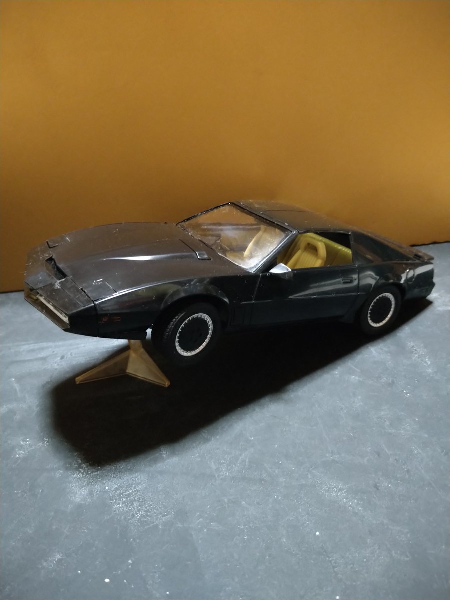 b3custom's tweet photo. 完成です、マイケル!w
【KNIGHT RIDER 1/24 KNIGHT2000(K.I.T.T.)】
#プラモデル
#素組
#KNIGHT_RIDER
#KNIGHT2000
#K_I_T_T
#アオシマ
#うちかつホビー
陰謀と破壊、犯罪の渦巻く現代に蘇る正義の騎士(中略)今日彼を待ち受ける者は、果たして誰か…
BGMとSEが聞こえてくるw https://t.co/Hg2ZccoUIs