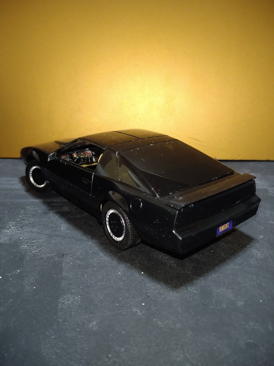 b3custom's tweet photo. 完成です、マイケル!w
【KNIGHT RIDER 1/24 KNIGHT2000(K.I.T.T.)】
#プラモデル
#素組
#KNIGHT_RIDER
#KNIGHT2000
#K_I_T_T
#アオシマ
#うちかつホビー
陰謀と破壊、犯罪の渦巻く現代に蘇る正義の騎士(中略)今日彼を待ち受ける者は、果たして誰か…
BGMとSEが聞こえてくるw https://t.co/Hg2ZccoUIs