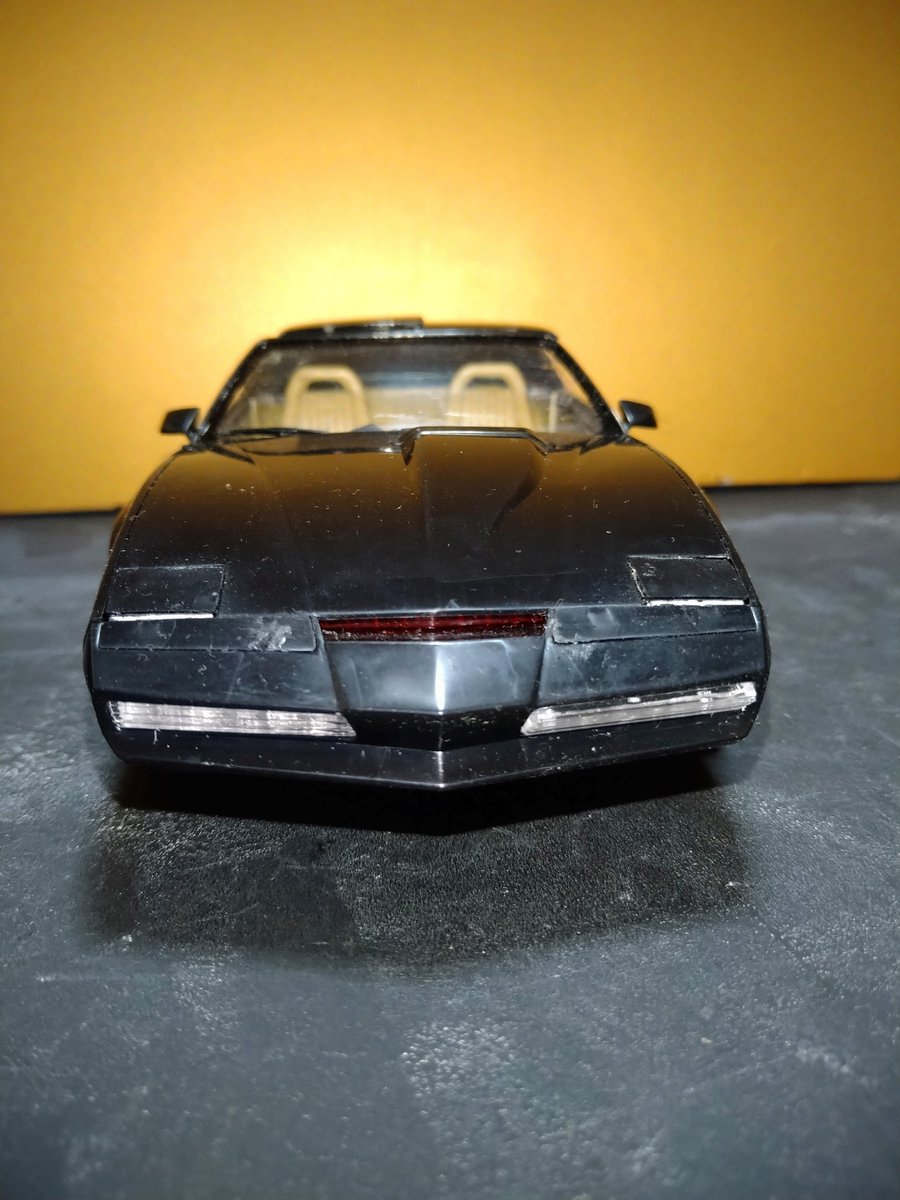 b3custom's tweet photo. 完成です、マイケル!w
【KNIGHT RIDER 1/24 KNIGHT2000(K.I.T.T.)】
#プラモデル
#素組
#KNIGHT_RIDER
#KNIGHT2000
#K_I_T_T
#アオシマ
#うちかつホビー
陰謀と破壊、犯罪の渦巻く現代に蘇る正義の騎士(中略)今日彼を待ち受ける者は、果たして誰か…
BGMとSEが聞こえてくるw https://t.co/Hg2ZccoUIs