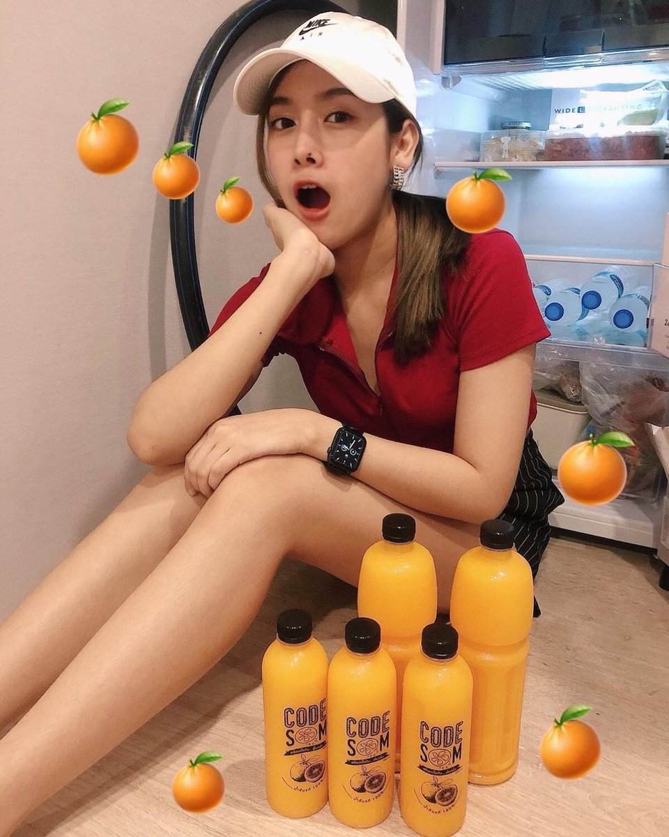 BMetro81's tweet photo. Shall we drink orange juice together? https://t.co/wi2VrVS2uO