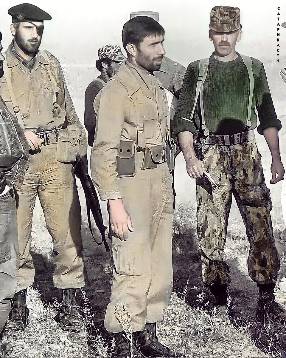 Amirm313i's tweet image. چه کوه هایی نذاشتن رو سر این خونه خاکستر بباره
