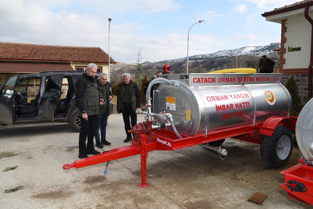 Genel Müdürümüzün Eskişehir İncelemeleri
Orman Genel Müdürümüz Bekir Karacabey bir dizi incelemelerde bulunmak üzere Eskişehir’e geldi. Genel Müdürümüze İşletme ve Pazarlama Dairesi Başkanımız Ahmet Aydın da eşlik etti.
Devamı;
kisa.link/POJx  
<a href="/OGMgovtr/">Orman Genel Müdürlüğü</a> 
<a href="/OrmanHaber/">Orman Haber</a>