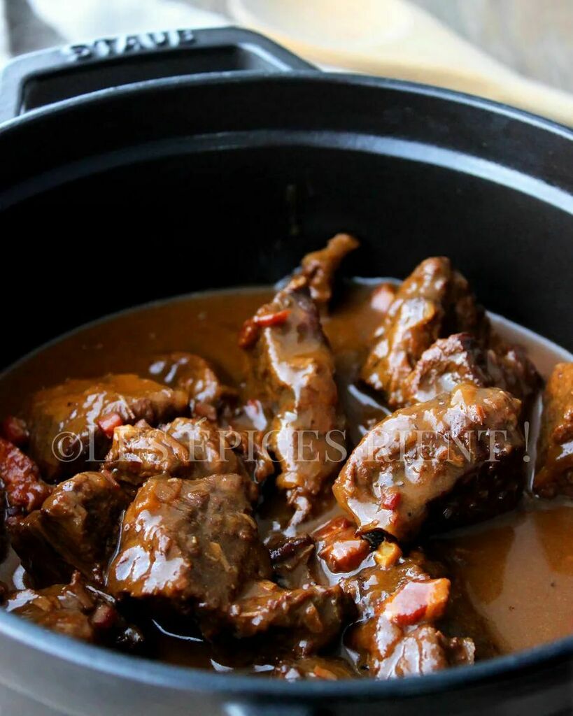lesepicesrient's tweet photo. Une nouvelle recette vous attend sur le blog 🥰

Je vous propose un classique de la cuisine mijotée du Nord de la France et de la Belgique : la Carbonade Flamande.
Ce plat mijoté, à la fois généreux et familial, est si savoureux...

Bien que cette rec… https://t.co/wm96thajRe https://t.co/lEtbPg5eFG
