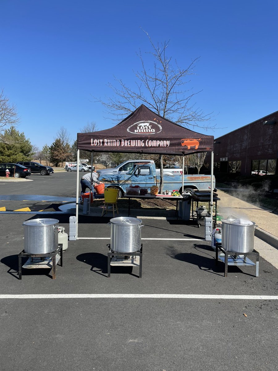 getlostcatering's tweet photo. All set up for Beads, Beer, and Mud Bugs! 💜💚💛 Celebrate Mardi Gras at @LostRhino with hot, boiled crawfish (while it lasts!), Cajun food specials, New Orleans craft beer by @TheAbitaBeer, and live music. The fun starts at 2pm!

#lostrhinobrewery #mardigras2022 https://t.co/qRk7N1502d
