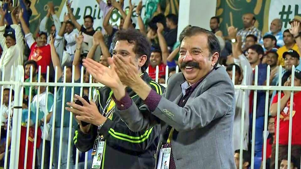 Al_Biruni_'s tweet photo. Happiness ❤️
Well done #Lahore
#PSLFinal #LahoreQalandars https://t.co/Ou1uBPxOFO
