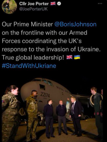 BolsoverBeast's tweet photo. Johnson is an example to us all.

Heroically defending Ukraine from the 'Front Line' in Oxfordshire. https://t.co/HsYWeTrd4p