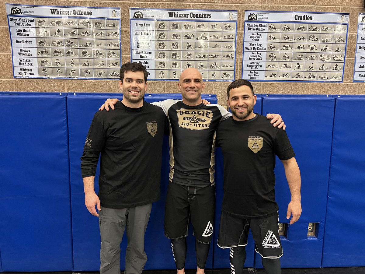 bjjbend's tweet photo. Connection Rio BJJ Walla Walla coach @dmarquez509 (right) &amp; athlete Nat Small (left) further developing their skills through #GST Gracie Survival Tactics to help our local officers better serve the community. (instructor Tom Chuckrel)|| #earnednevergiven #bjj #bjjwallawalla https://t.co/Y0hwA8x7x9