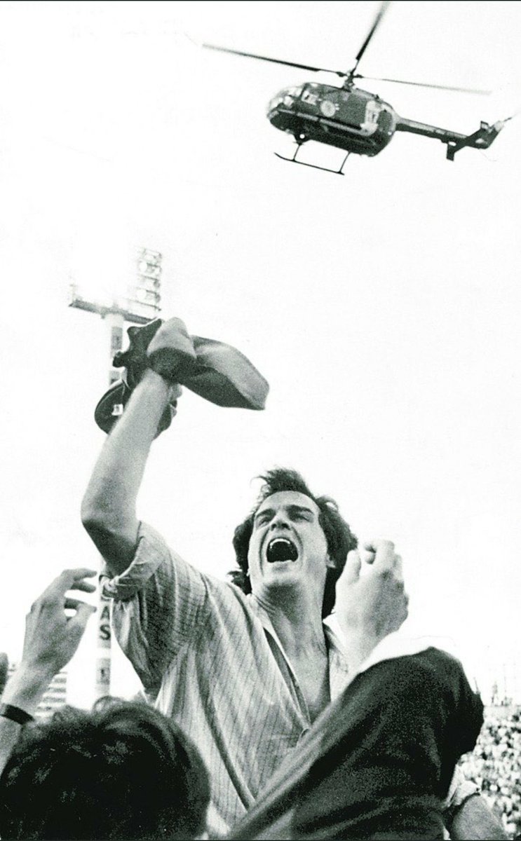 bombhead1977's tweet photo. It wasn't supposed to end this way, the glorious madness that took us up and over-achieved in the prem will stay forever. A once in a generation figurehead, superb while it lasted.
#lufc
#Biesla https://t.co/IsqxBeDtXZ