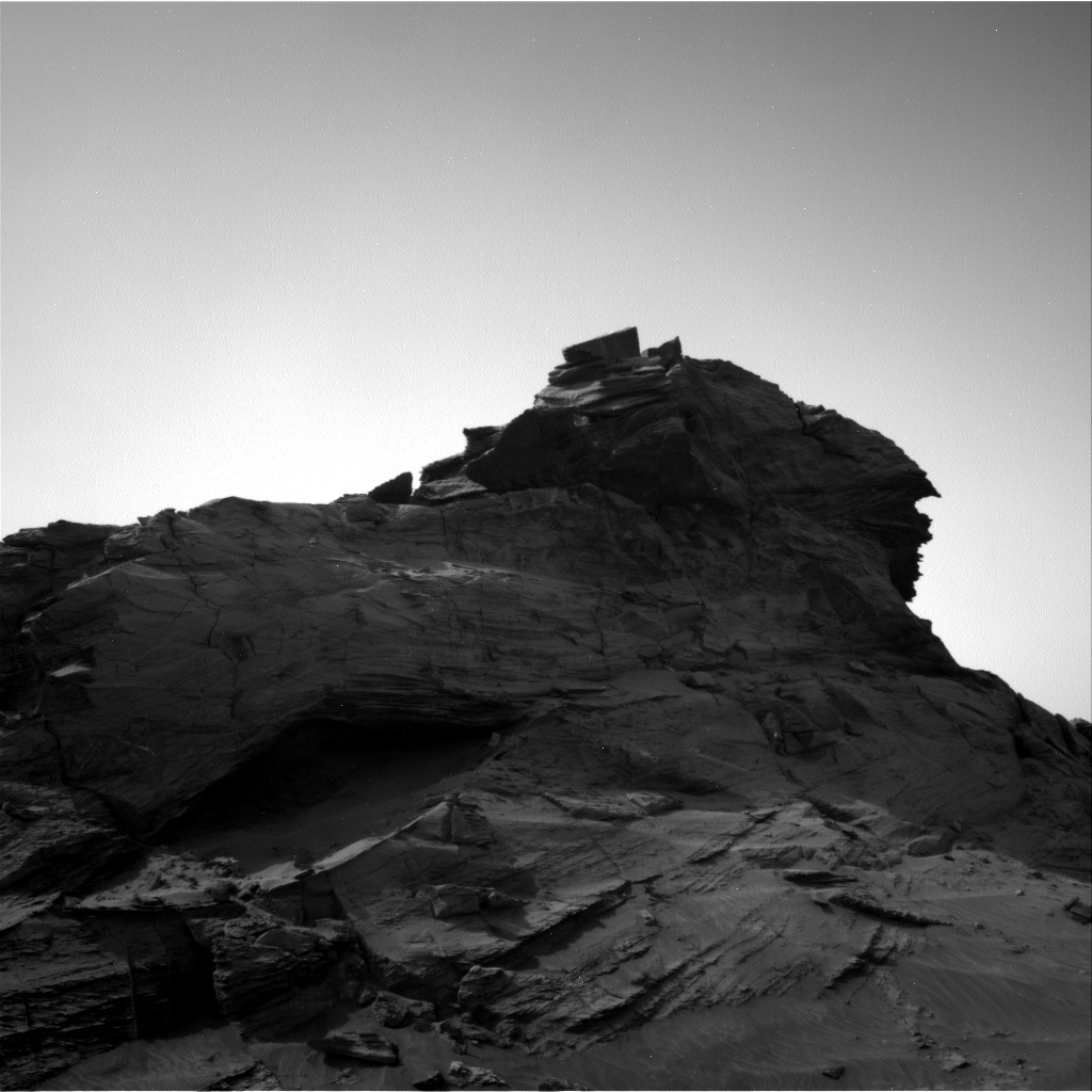 #CuriosityRover image taken on #Sol3384 at 1:41:24.299 PM with #Navcam #Mars #NASA #Space