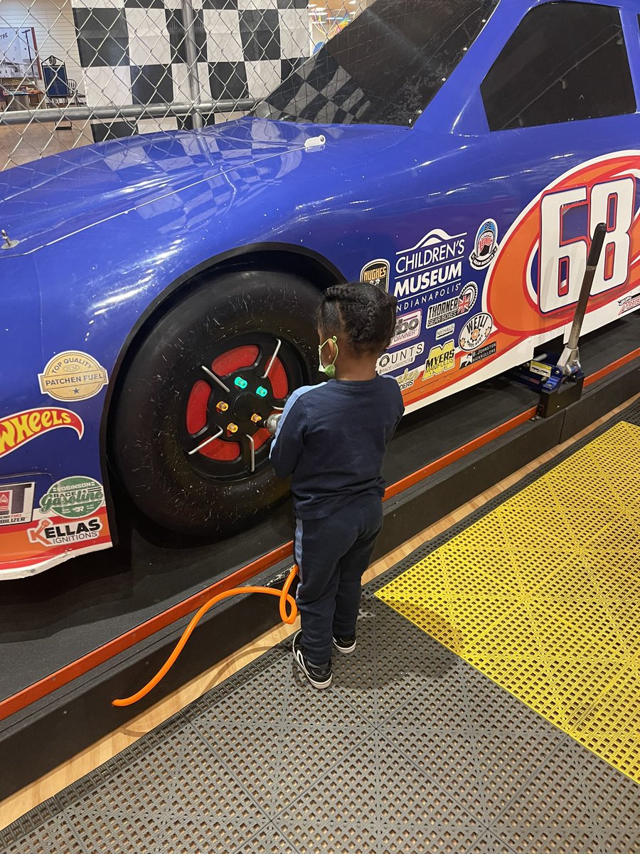 BarbieGWicker's tweet image. Got the kids out for fun yesterday. Keeping an eye on TWO three-year-olds is no easy feat. Back at it again today in a different part of the state. #VacationAtHome