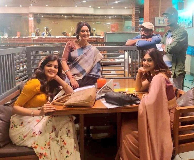 #KulerAchaar shoot on progress! 

@madhumitact #IndraniHalder @SVFsocial @talkmainak @sudeepInAbubble 

#madhumitafanspeaks