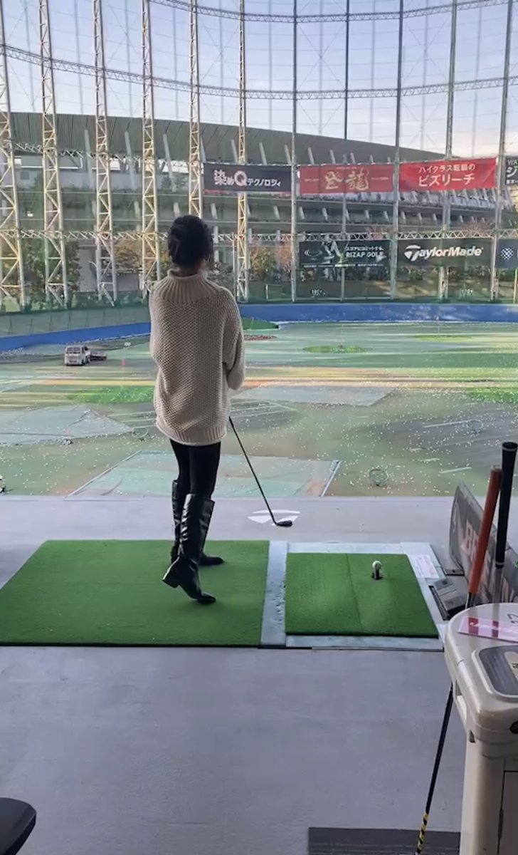教え魔さんへ
私はウェルカムです。でも出逢えたことがありません。どこに居ますか。ゴルフを教えてください。空振りが止まりません。