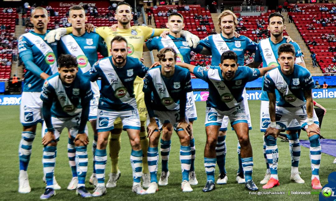 Balonazos's tweet photo. Fernando Aristeguieta marcó el segundo gol del año con Puebla que derrotó a Chivas

#VinotintoExt
#Fernando Aristeguieta 
#CDPuebla

📎 https://t.co/scXb7ePYuX https://t.co/GpDT9Gm54Y