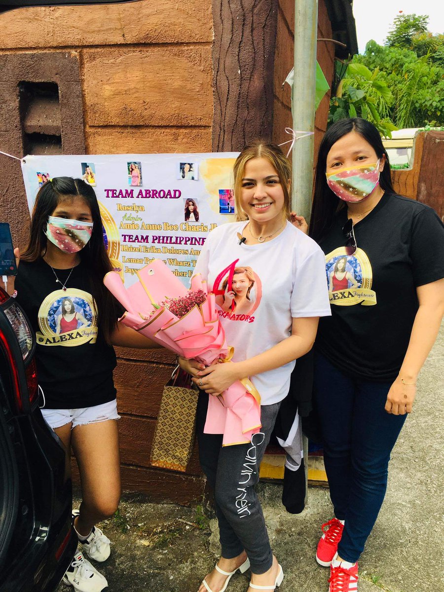 erika_solivio's tweet photo. THANKYOU AND ILOVEYOU ATE ALEXAAA I HOPE YOUR ENJOY THE SURPRISE Iloveyouu im so happy na nakita ulit kita muahhh😘😘😘walang hanngang pasasalamat po  🙏thankyou din  @thundersofalexa https://t.co/aA8VFJGbGf