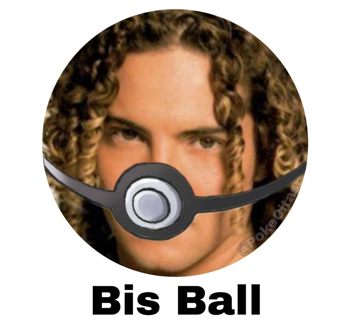 ariava_'s tweet image. la nueva pokéball del pokémon españa