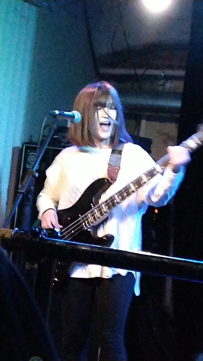chizu115112's tweet photo. 今日は色んな場所で素敵なライブ
ばかり( ˊᵕˋ* )♩
私が選んだのは 尼崎Scopeでの
#SpringWindColors
彩葉ちゃんの新ベース音も良き
楽しかった♪
#Unprayable
ずっと観たかった
楽しくてカッコイイー♪
#☆☆☆ホシミッツ
2度目良かった( ˊᵕˋ* )♩
ありがとうございました https://t.co/xf7L2UFEly