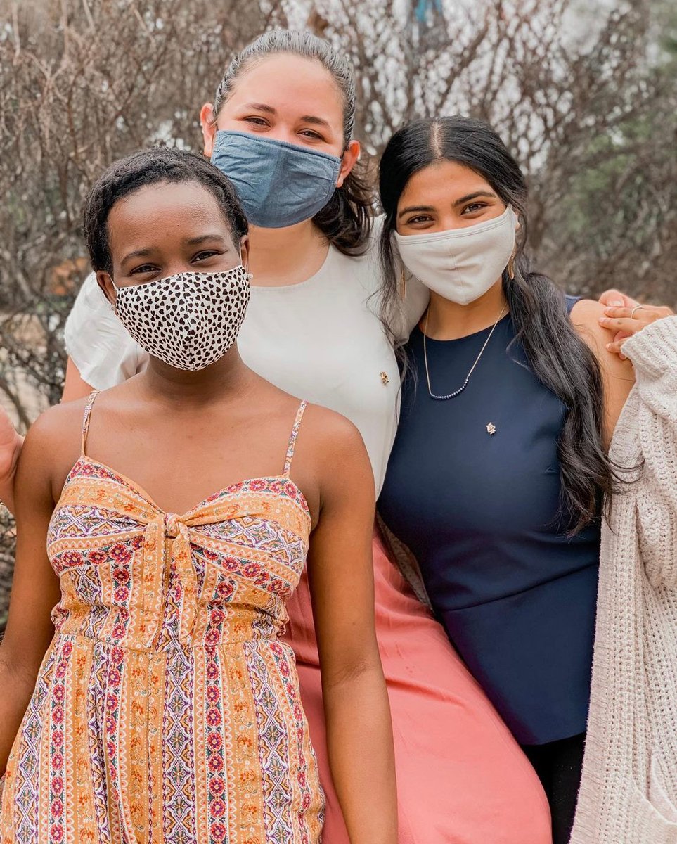 On Monday, March 7, we invite you to join with sorority sisters around the world in wearing your badge for International Badge Day! This day celebrates the common sorority experience and we encourage you to share your photos with us using #BadgeDay22.
•
📸: @aug_alphachi