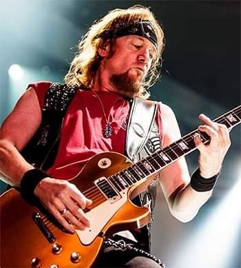 Happy Birthday!!! Adrian Smith guitarrista de Iron Maiden   