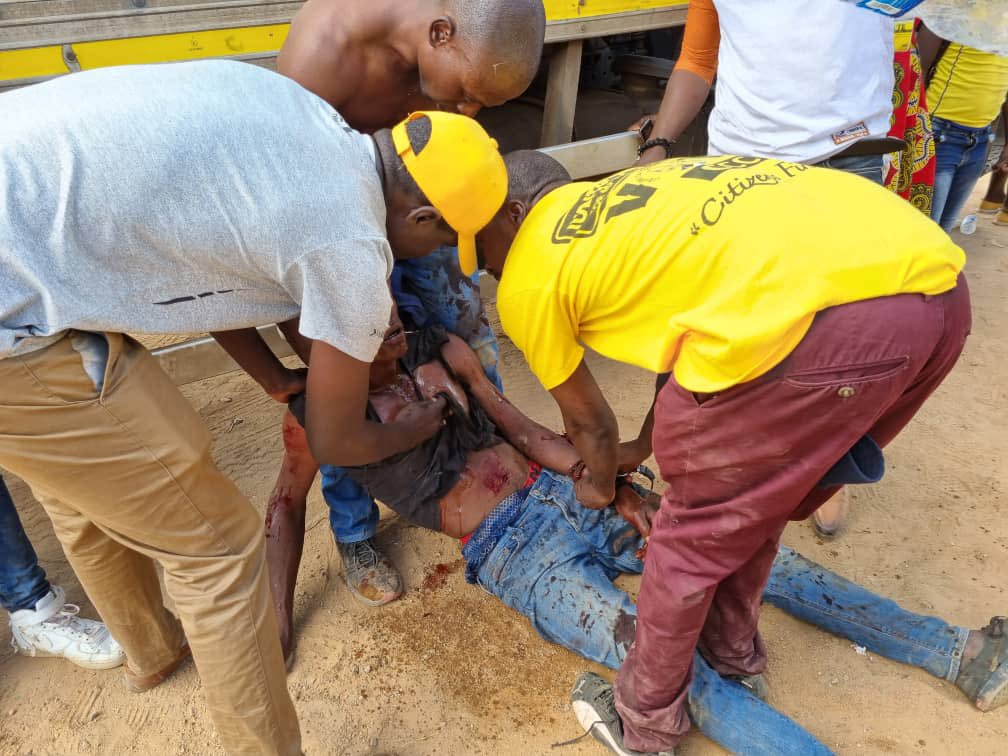 <a href="/CIASA_Official/">CIASA</a> condemns the violence that erupted in Kwekwe at <a href="/CCCZimbabwe/">Citizens' Coalition for Change</a> rally. Democracy entails tolerance &amp; peace. This show of violence is a degeneration of humanity &amp; an assault on Democracy! The act projects a gloomy picture for the 2023 election! Let's fight, For Peace!