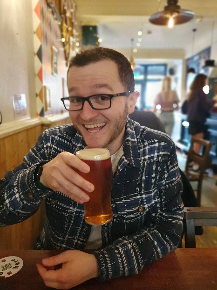 SazOnTheBus's tweet photo. Waving off @middrich, but only after a roast dinner and a drink at our favourite spot. All the best, colleague* 👋 

*only mildly upset that you're abandoning me in the South East 🥲 https://t.co/guNZuMFSre