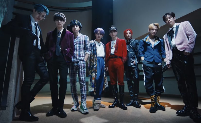 SEUNGM1NE's tweet photo. their outfits😭😭😭😭😭😭😭 https://t.co/ckuH8vtDK7