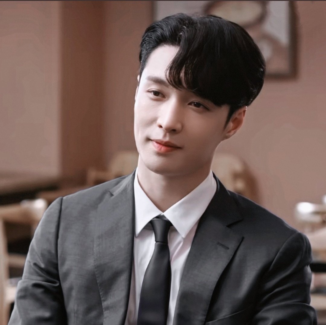 ArabLayZhang's tweet photo. ييشينغ من دراما Challenges at Midlife💜 https://t.co/cK9iM9pSvh