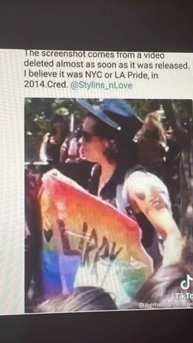 HLTheories's tweet image. honestly wtf was this?? WTF WAS THIS!!???