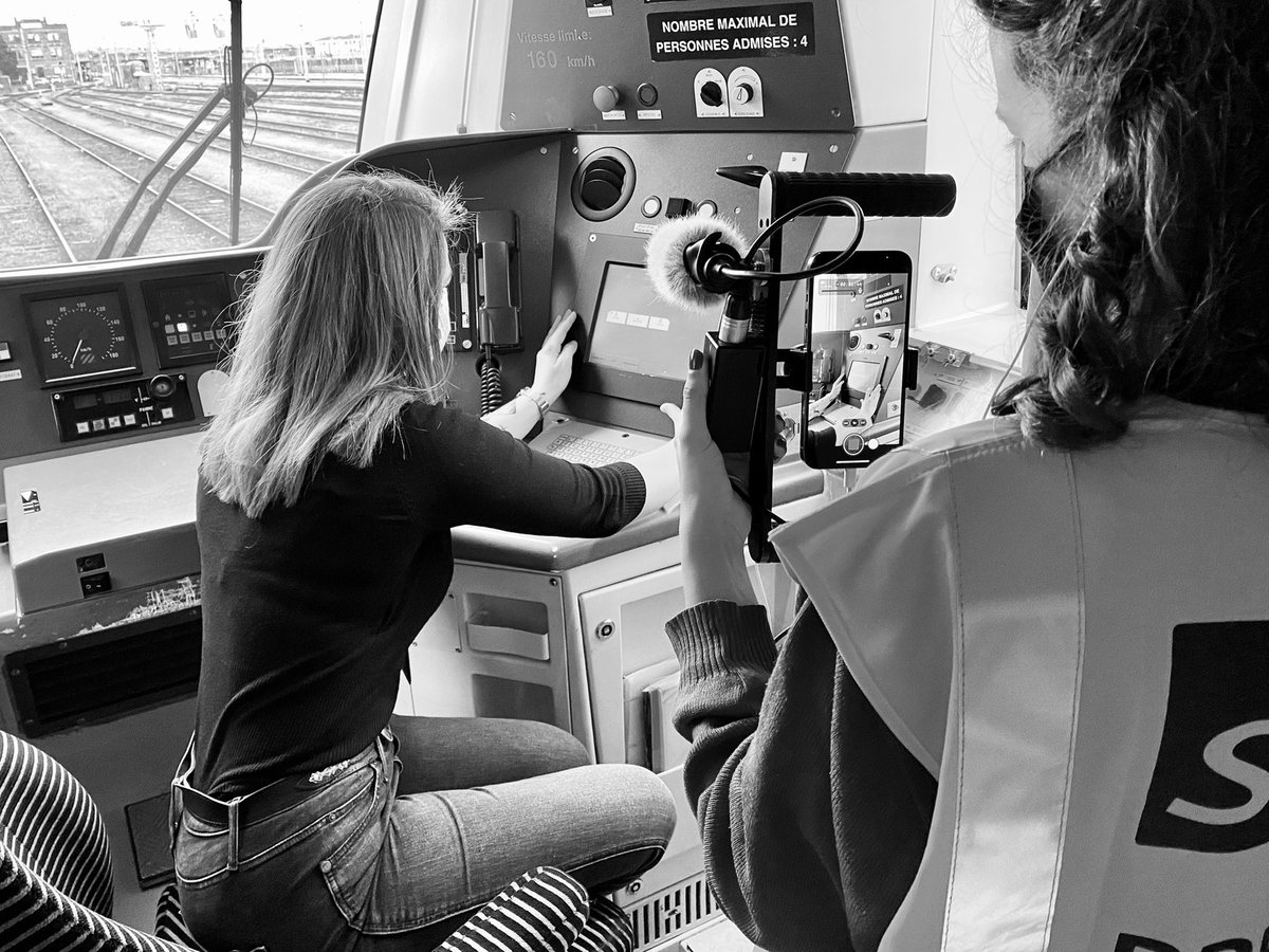 Céline Czermak tweet media