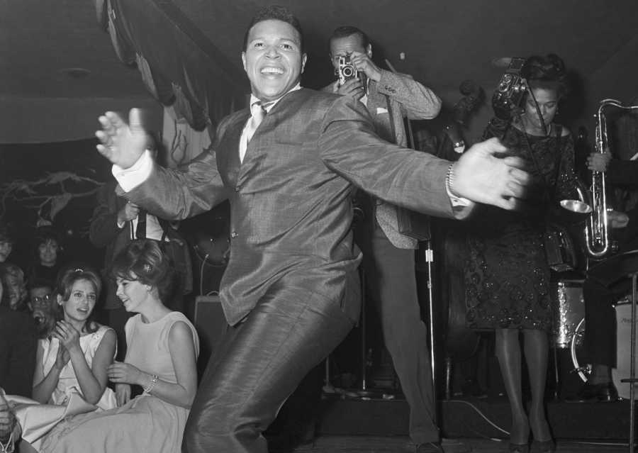 GlobalTexanChro's tweet image. Hey-Ya, this past week, the GTC got into sights/sounds from #TheSlashes, @TayneeLCrookes, @theanomalys, @_adambrookes_, @cherry__blaster &amp;amp; we went crate-digging w/ #AlBrown and his Tunetoppers!!!  

DONTMISSABEAT: globaltexanchronicles.com