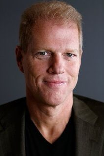 Happy birthday Noah Emmerich. My favorite film with Emmerich so far is Beautiful girls. 
