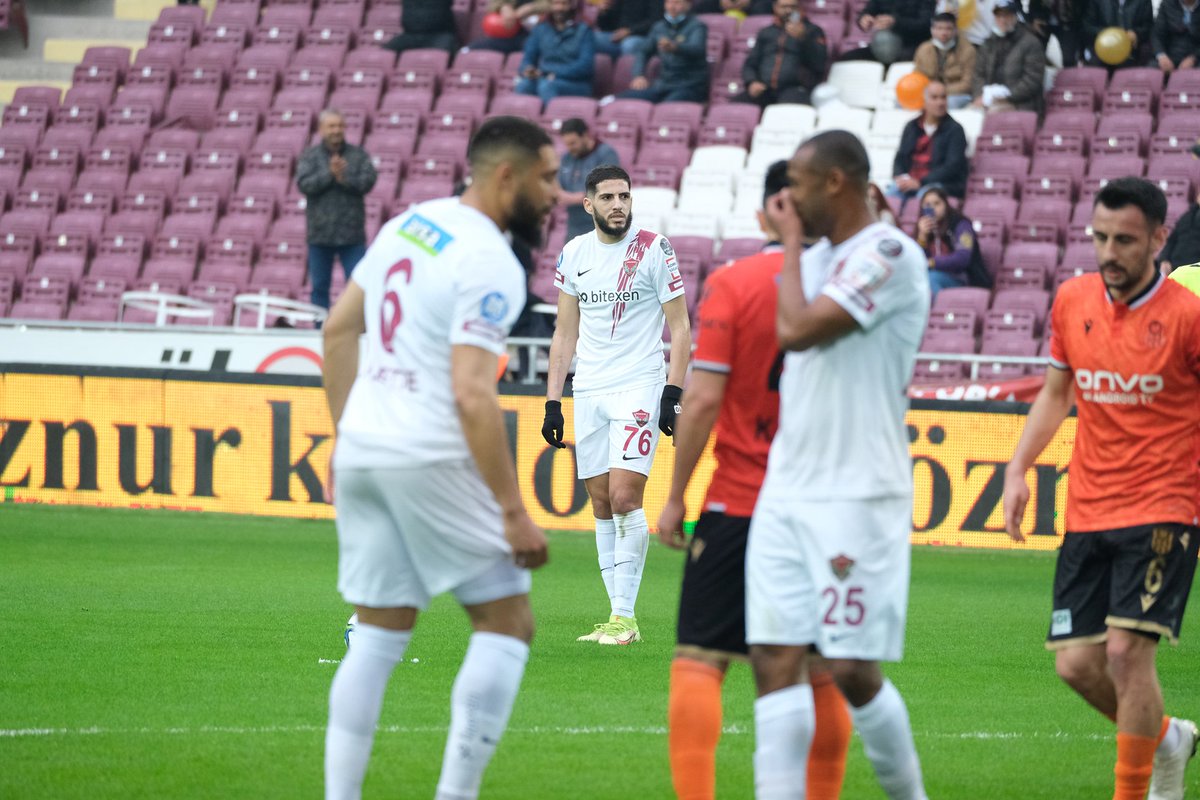 Hatayspor_FK's tweet photo. YASSINE BENZIA 🏹
#HTYvYMS
#AtakaşHatayspor https://t.co/XdHnrOPAAP