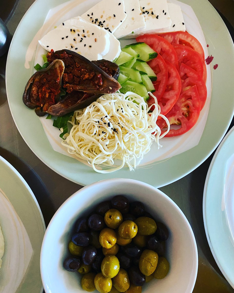 SanaaCooks's tweet photo. The restaurant is closed on Sunday; I have time to enjoy my coffee and savor my favorite breakfast. #breakfast #chefdayoff #vegetarian https://t.co/6mqdpfwuhj