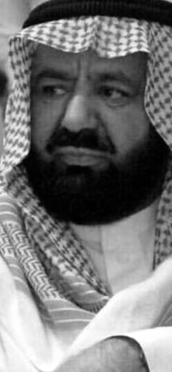 صداقةٍ ماترفع الراس ماعنها سؤال
 بعها ولو بريال وامهل على شرايها

#محمد_بن_ثايب