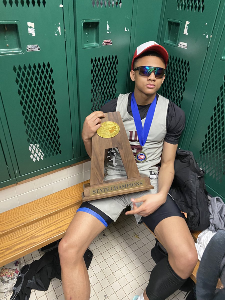 lancegill13's tweet photo. State champions 💍💍💍 https://t.co/w2vdricwOQ