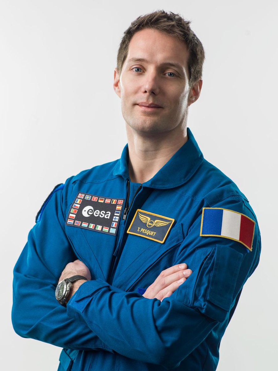 Official portrait of Thomas Pesquet