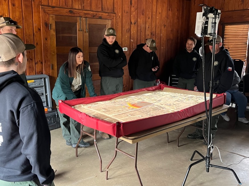 TXForestService's tweet photo. Every new Texas A&amp;M Forest Service employee complete a 101 agency orientation program. This week, they learned about incident response, fire department programs and more! 🔥🌳

Interested in a career with Texas A&amp;M Forest Service? Visit https://t.co/qUuShGaPG3 today! #txforest https://t.co/xYmPZu9cYt